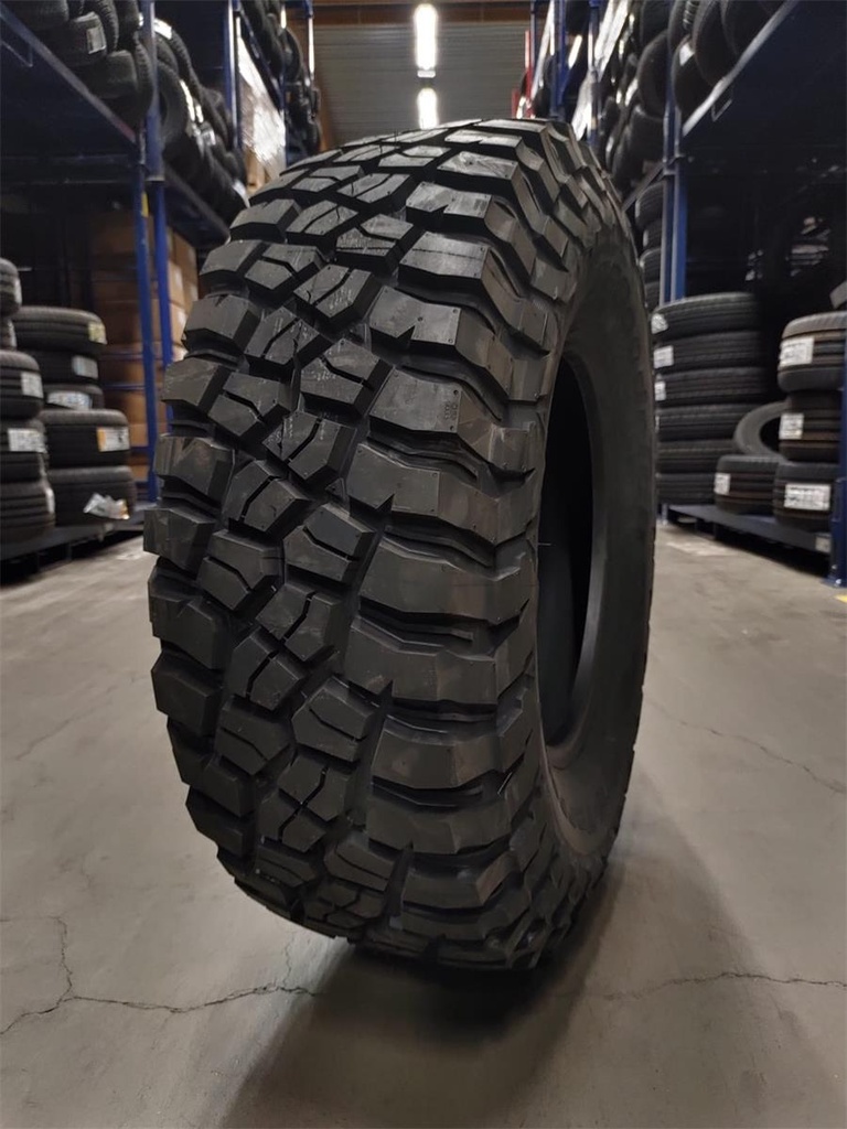 33.00/10R15 114Q BFGOODRICH MUD TERRAIN T/A KM3 XL